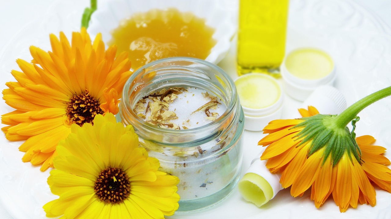 Oily Skin Summer Routine: Why Skin Gets Oilier